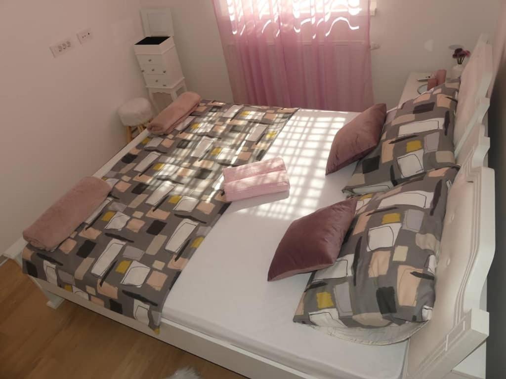 Apartman Natali*** Leilighet Varaždin Eksteriør bilde